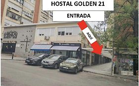 Hostal Golden 21***